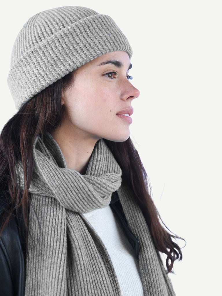 The Grey Cashmere Beanie – Ecova