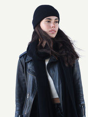 The Black Cashmere Scarf – Ecova